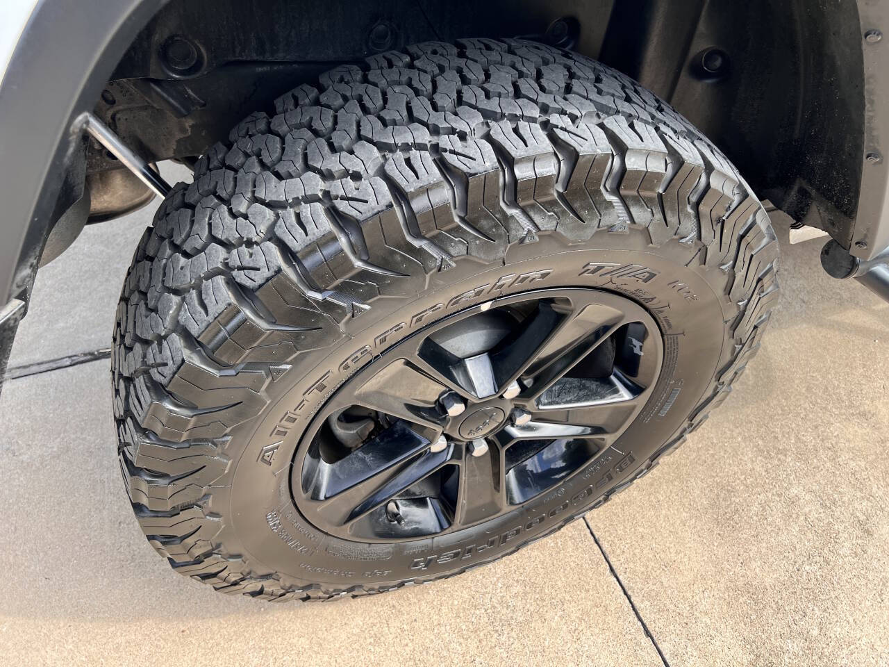 Used Car 2019 Jeep Wrangler Unlimited  Sahara Altitude 4x4 4dr Suv For Sale Under $30,000 In Austin, Texas