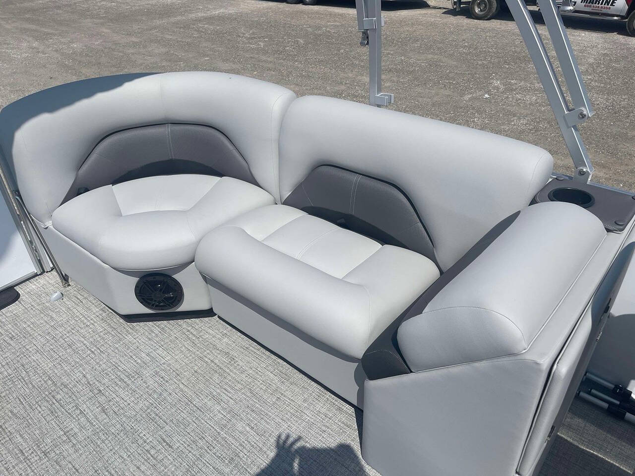 2025 Landau 23  Island Breeze Cruise for sale at Truman Lake Marine in Warsaw, MO