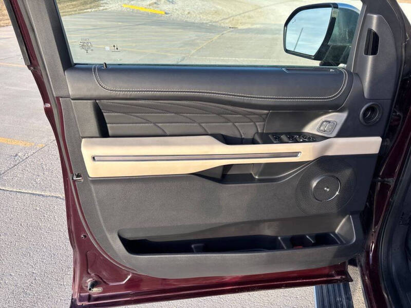 2024 Ford Expedition MAX Platinum