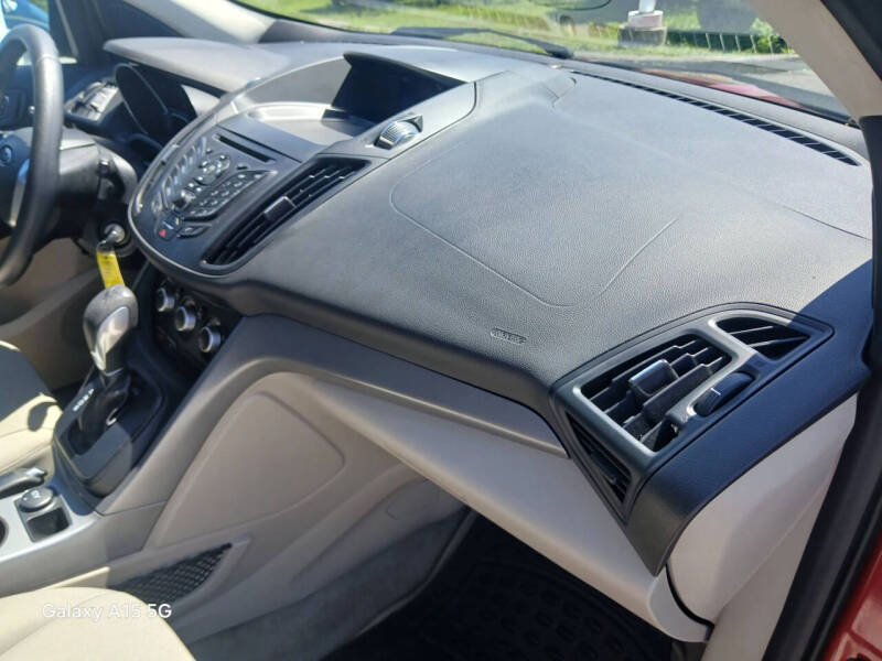 2015 Ford Escape SE