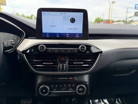2020 Ford Escape SE