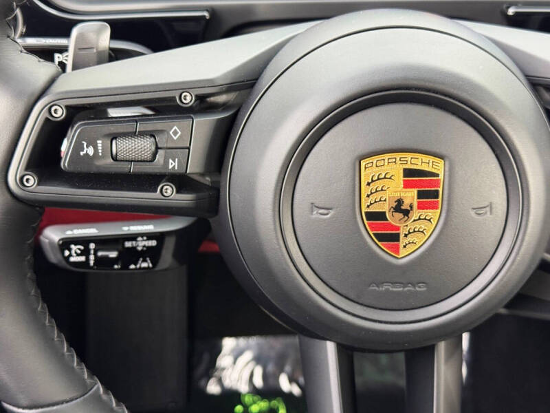 2024 Porsche Cayenne E-Hybrid