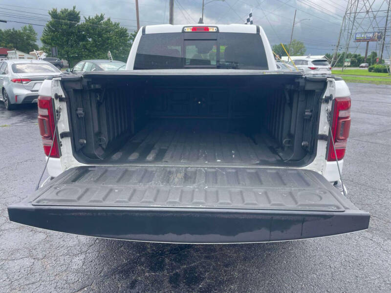 2021 RAM 1500 Classic SLT