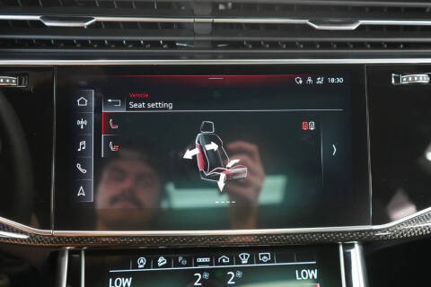 2023 Audi SQ8 4.0T quattro Premium Plus