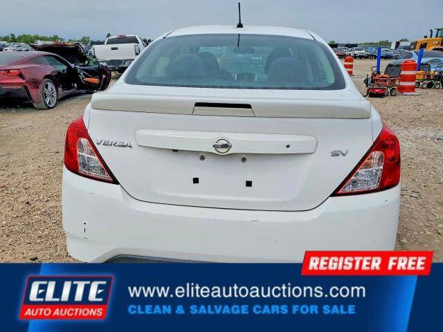 2019 Nissan Versa SV
