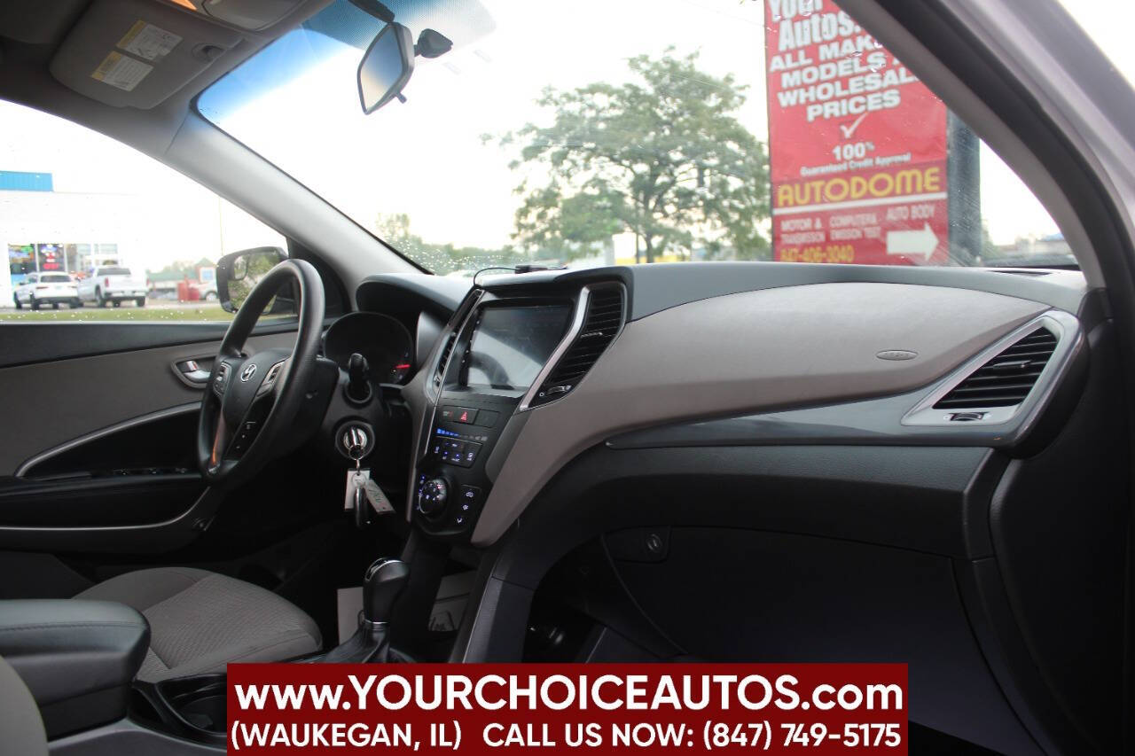 HyundaiSanta Fe Sport12