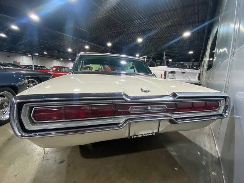 1966 Ford Thunderbird