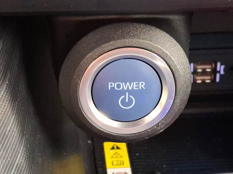 2022 Toyota Venza LE