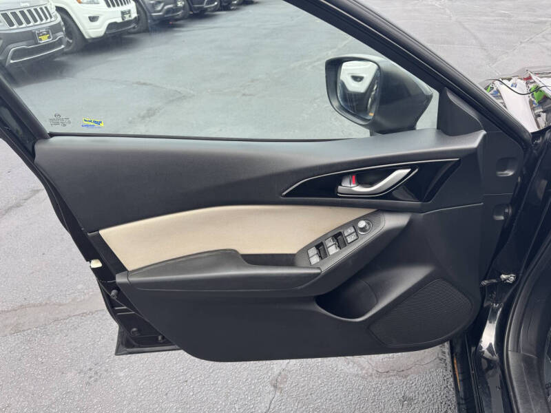 2014 Mazda MAZDA3 i Touring