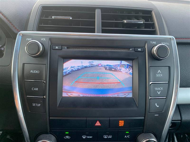 2017 Toyota Camry SE