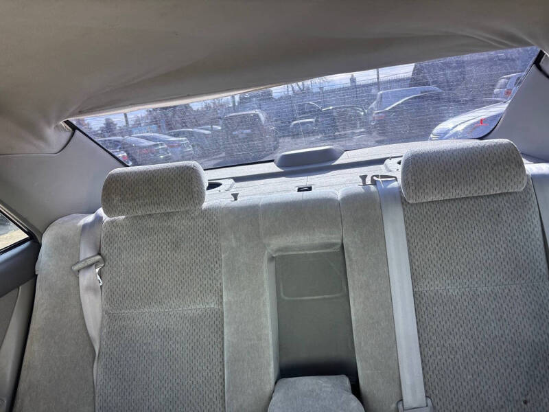 2003 Toyota Camry LE