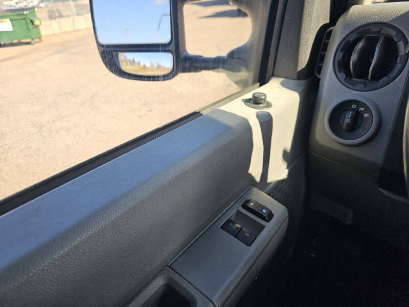 2013 Ford E-Series E-350 SD