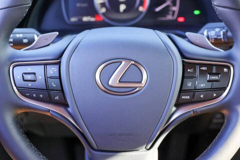 2025 Lexus ES 350