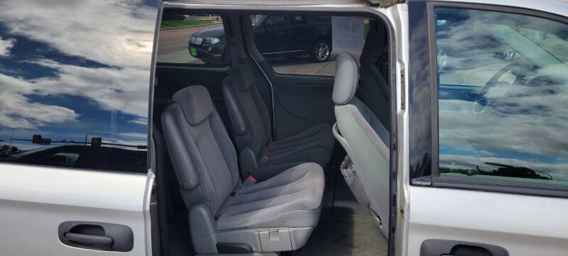 2005 Dodge Grand Caravan SE