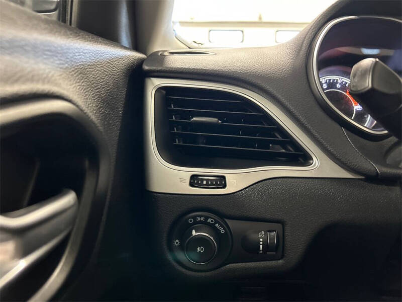 2022 Jeep Cherokee X