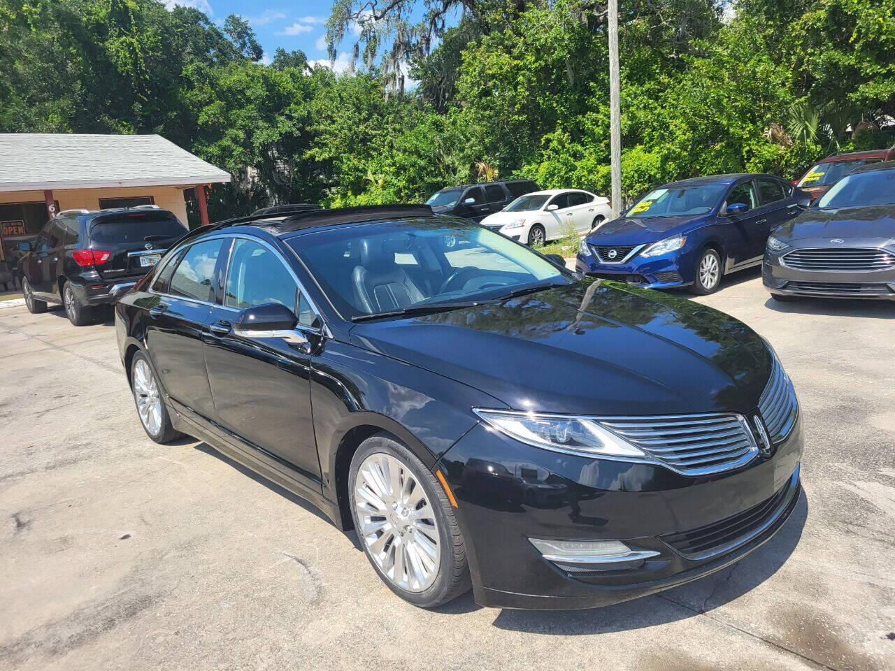 2016 Lincoln MKZ for sale at FAMILY AUTO BROKERS in Longwood, FL