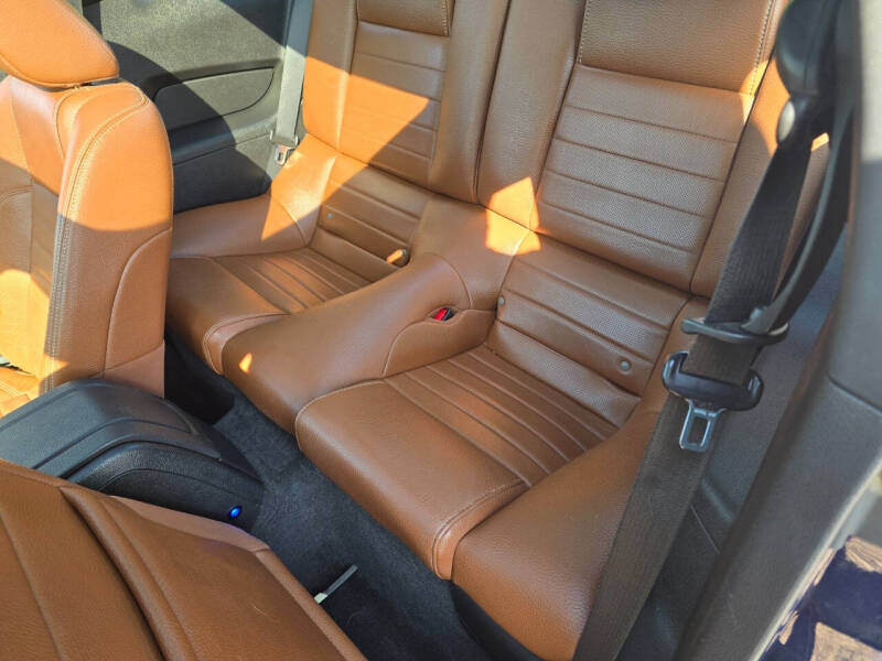 2011 Ford Mustang V6 Premium