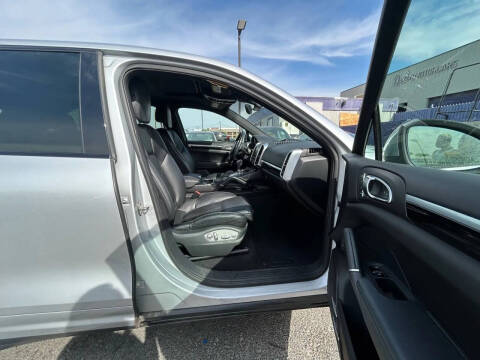 2012 Porsche Cayenne Tiptronic