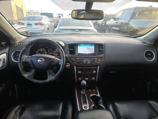 2018 Nissan Pathfinder Platinum