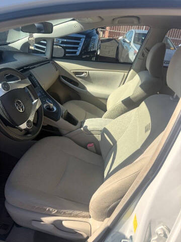 2010 Toyota Prius II