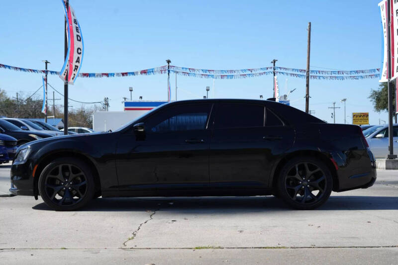 2021 Chrysler 300 S V6