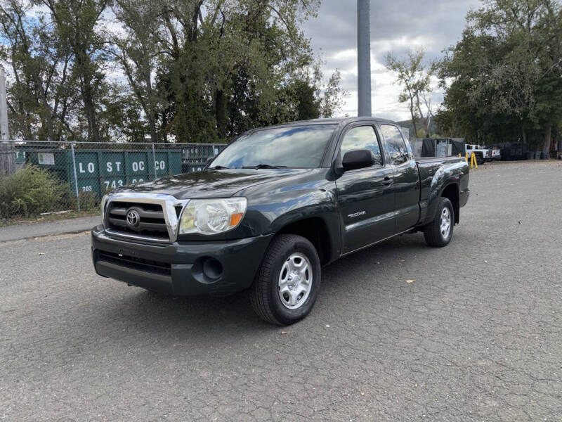 2010 Toyota Tacoma Base's photo