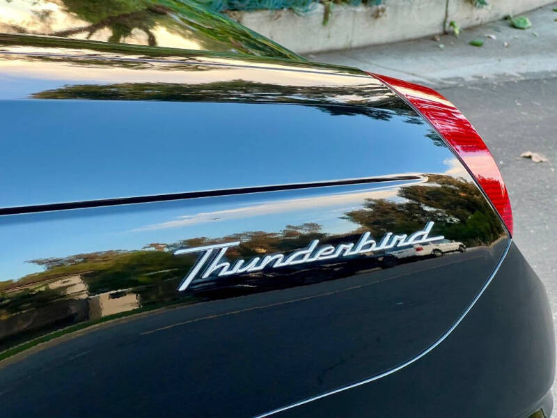 2002 Ford Thunderbird Deluxe