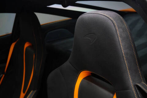 2022 McLaren 720S Performance