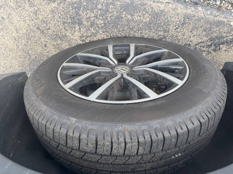 2021 Volkswagen Tiguan SE