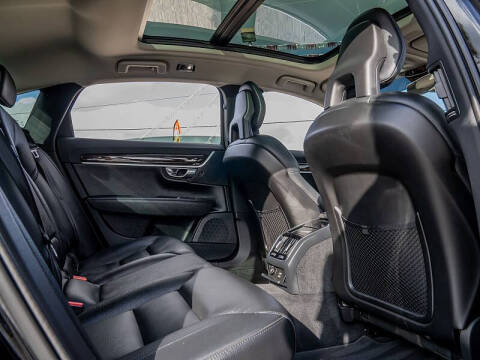 2018 Volvo S90 T5 Momentum