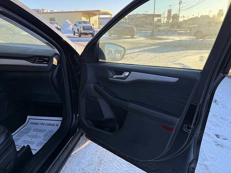 2023 Ford Escape Platinum