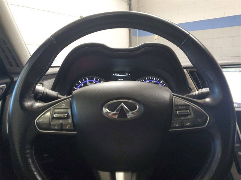 2017 Infiniti Q50 3.0T Signature Edition