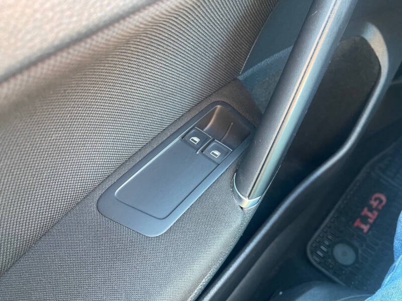 2015 Volkswagen Golf GTI S