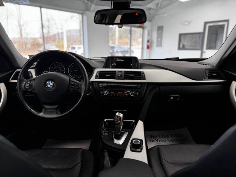 2015 BMW 3 Series 320i xDrive