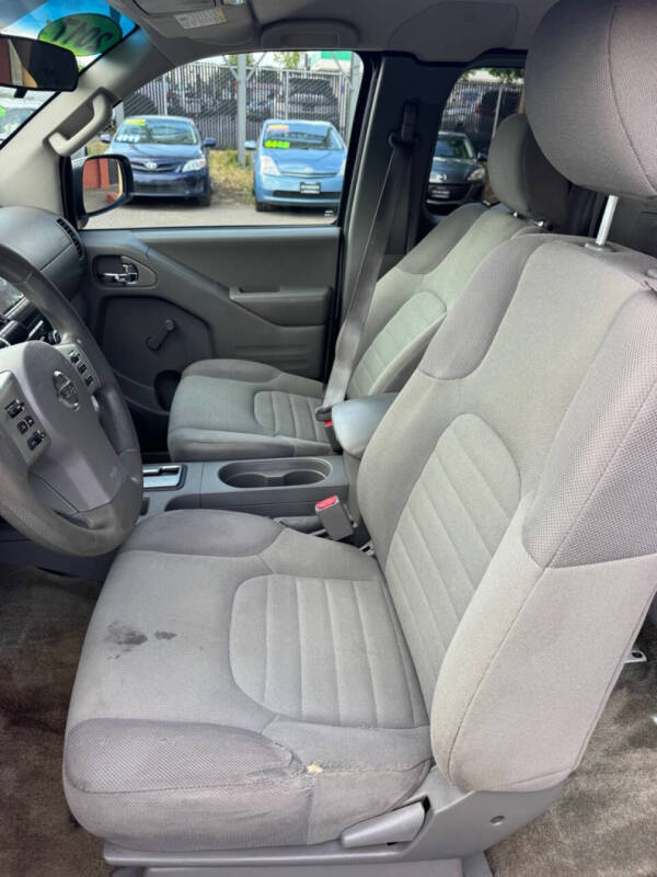 2017 Nissan Frontier S