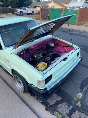 1986 Mazda B2000
