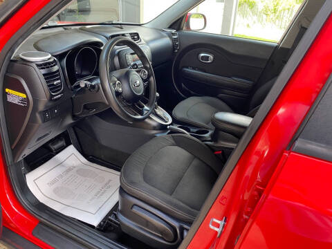 2015 Kia Soul +