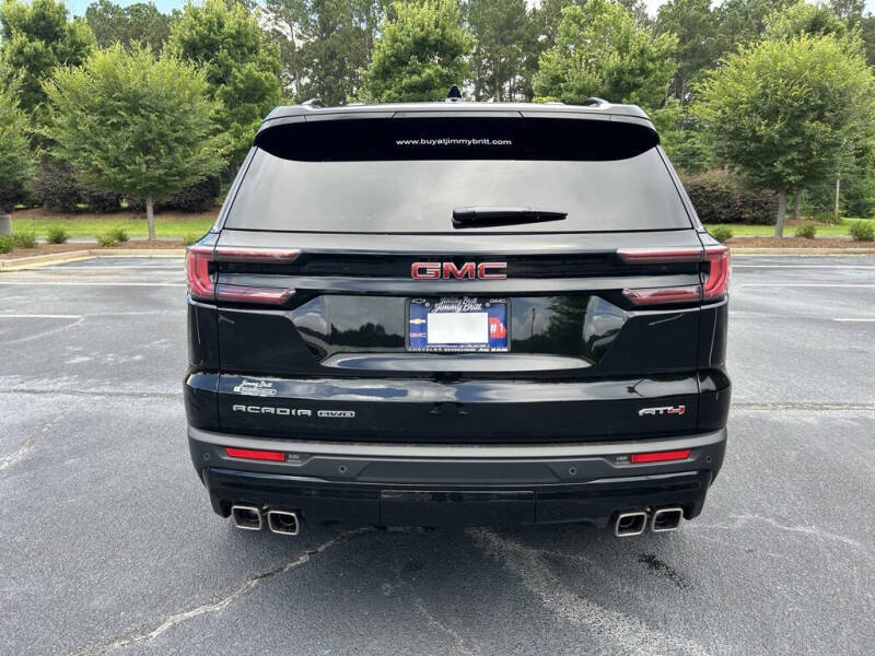 2025 GMC Acadia AT4