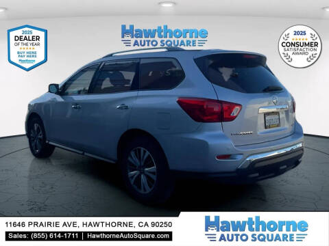 2020 Nissan Pathfinder SV