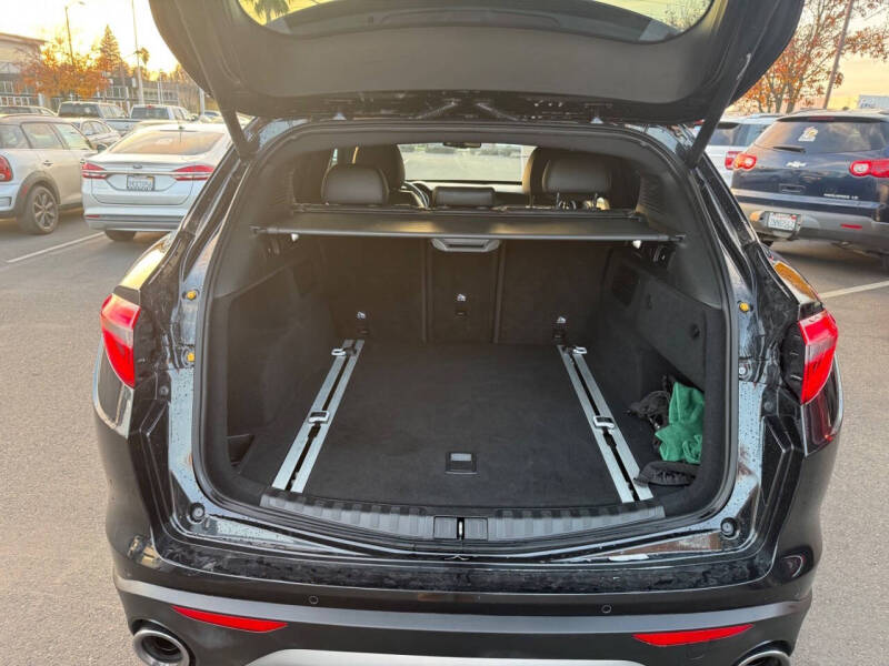 2018 Alfa Romeo Stelvio Ti Sport