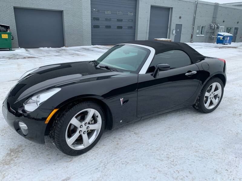2006 Pontiac Solstice for sale at The Car Buying Center in Saint Louis Park MN