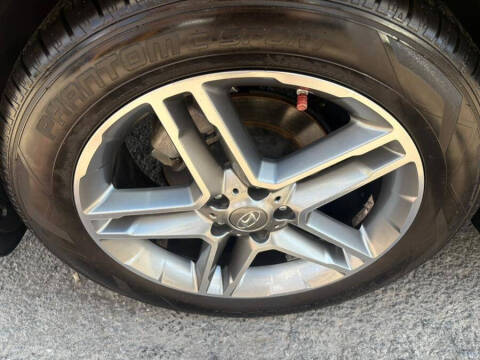 2017 Hyundai Santa Fe Limited Ultimate