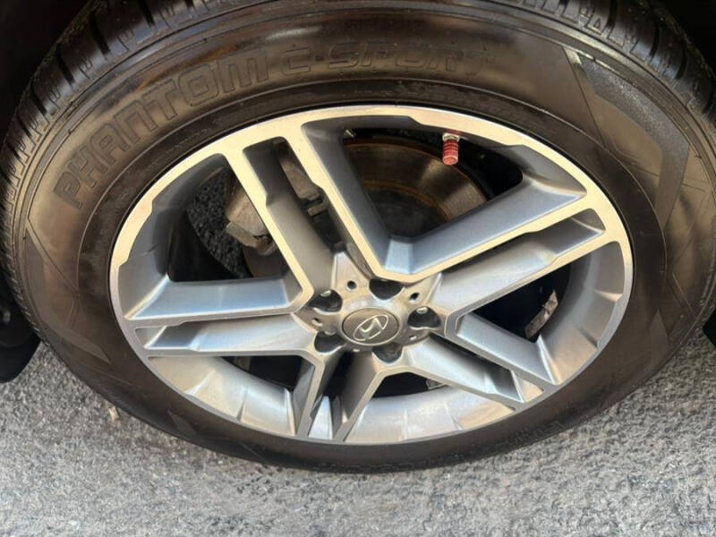 2017 Hyundai Santa Fe Limited Ultimate