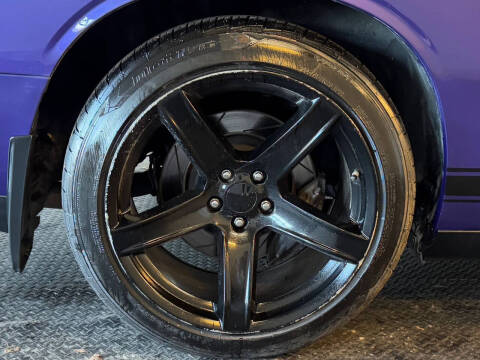 2014 Dodge Challenger SRT8 Core