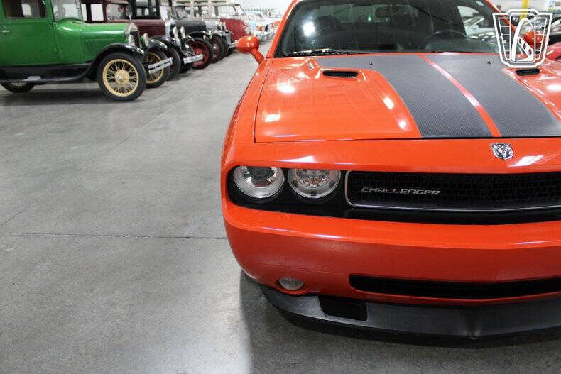 2009 Dodge Challenger SRT8