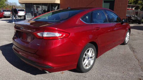 2016 Ford Fusion SE
