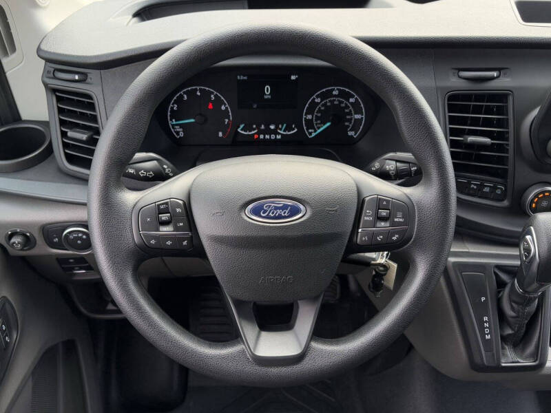2025 Ford Transit 250