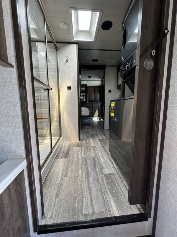 2021 Keystone RV Yukon YK399ML21
