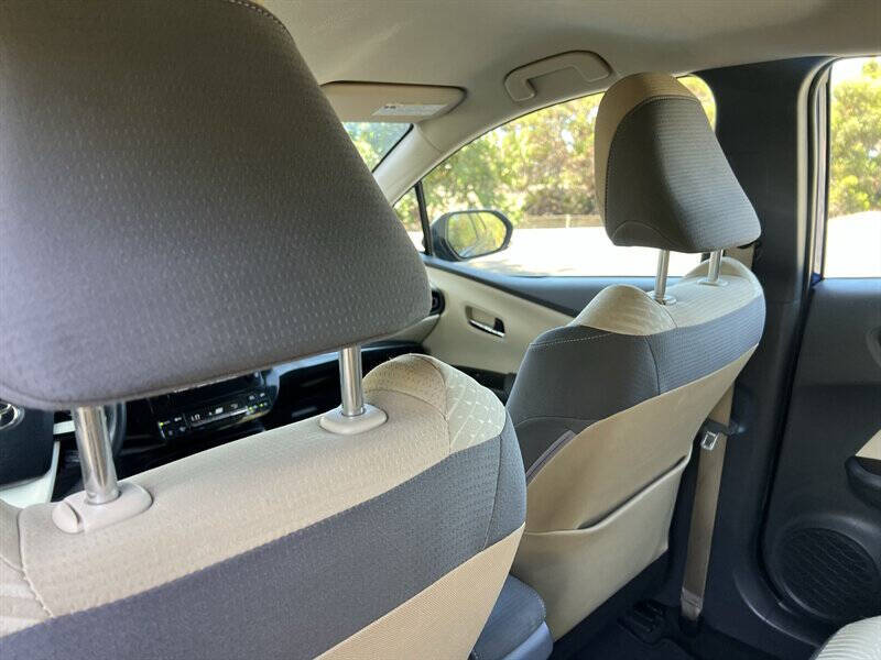 2017 Toyota Prius Two