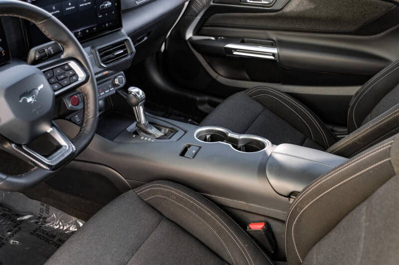 2024 Ford Mustang EcoBoost